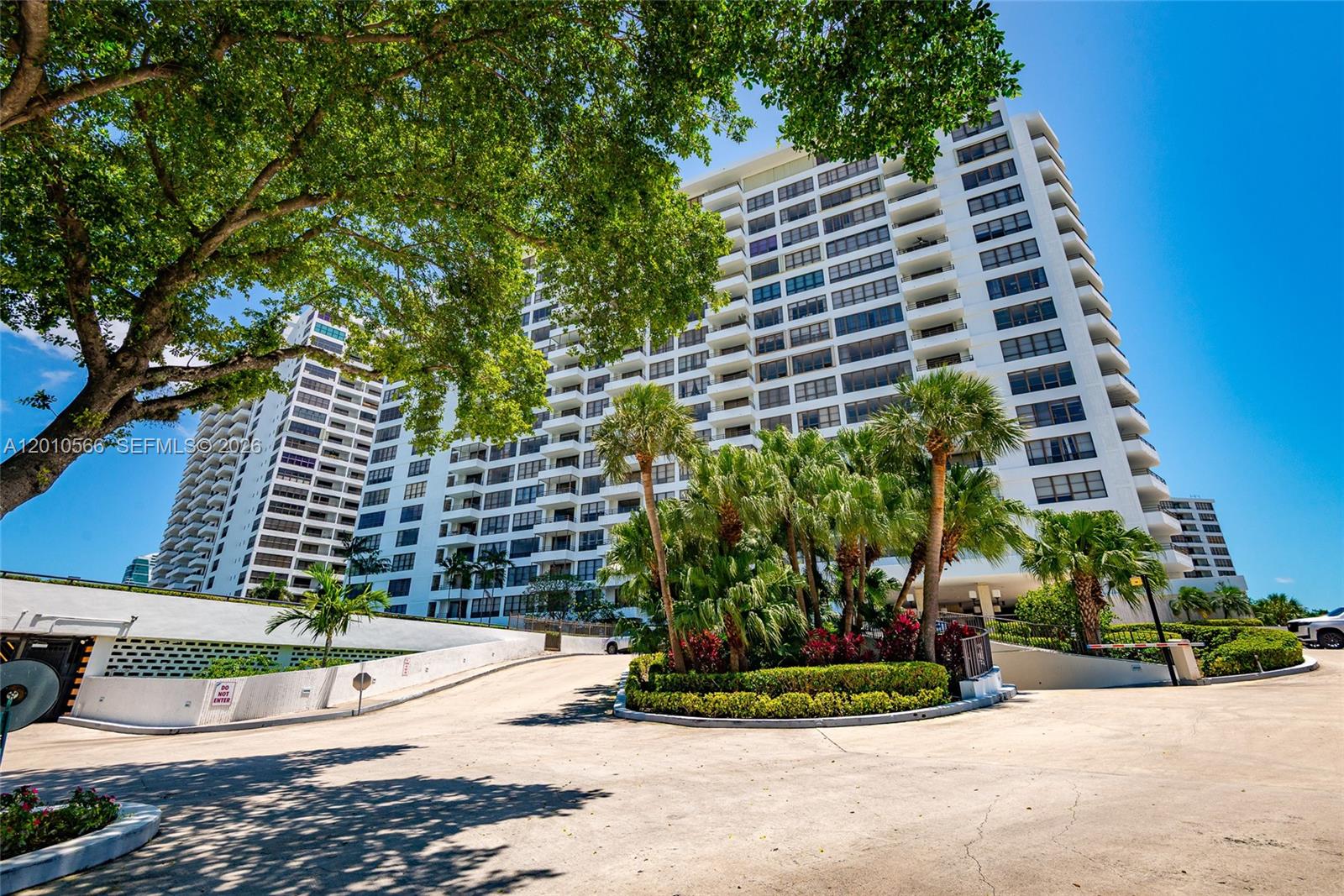 Photo of 600 Three Islands Blvd  #402, Hallandale Beach, Florida, 33009 - 