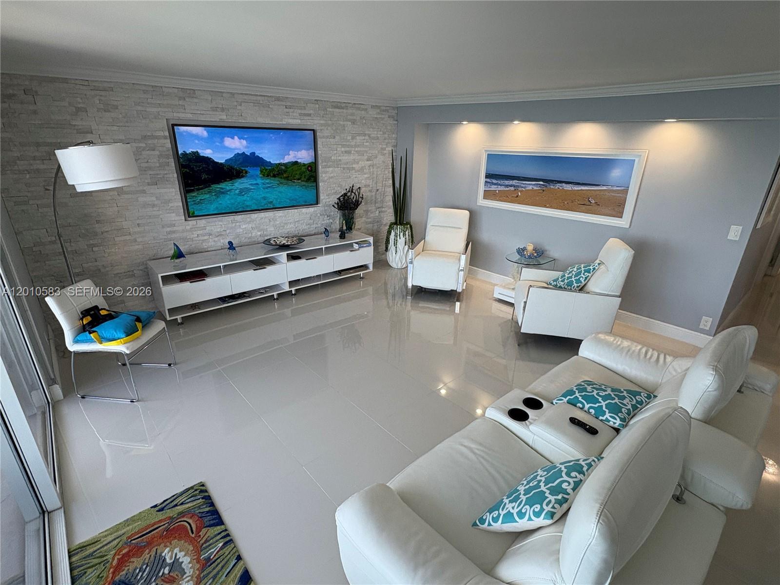 Photo of 2030 Ocean Dr  #1812, Hallandale Beach, Florida, 33009 - 