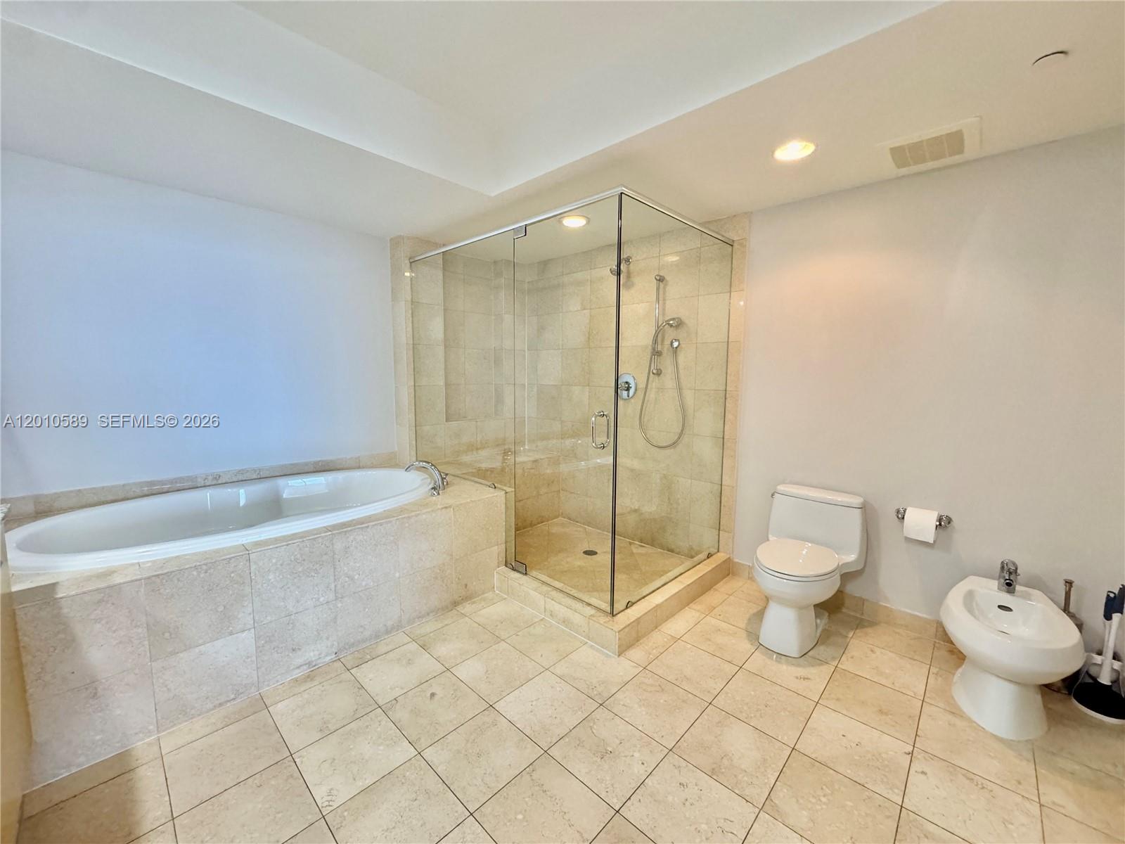 2602 3 / 3 1841 sq. ft. $ 2026-04-30 0 Photo