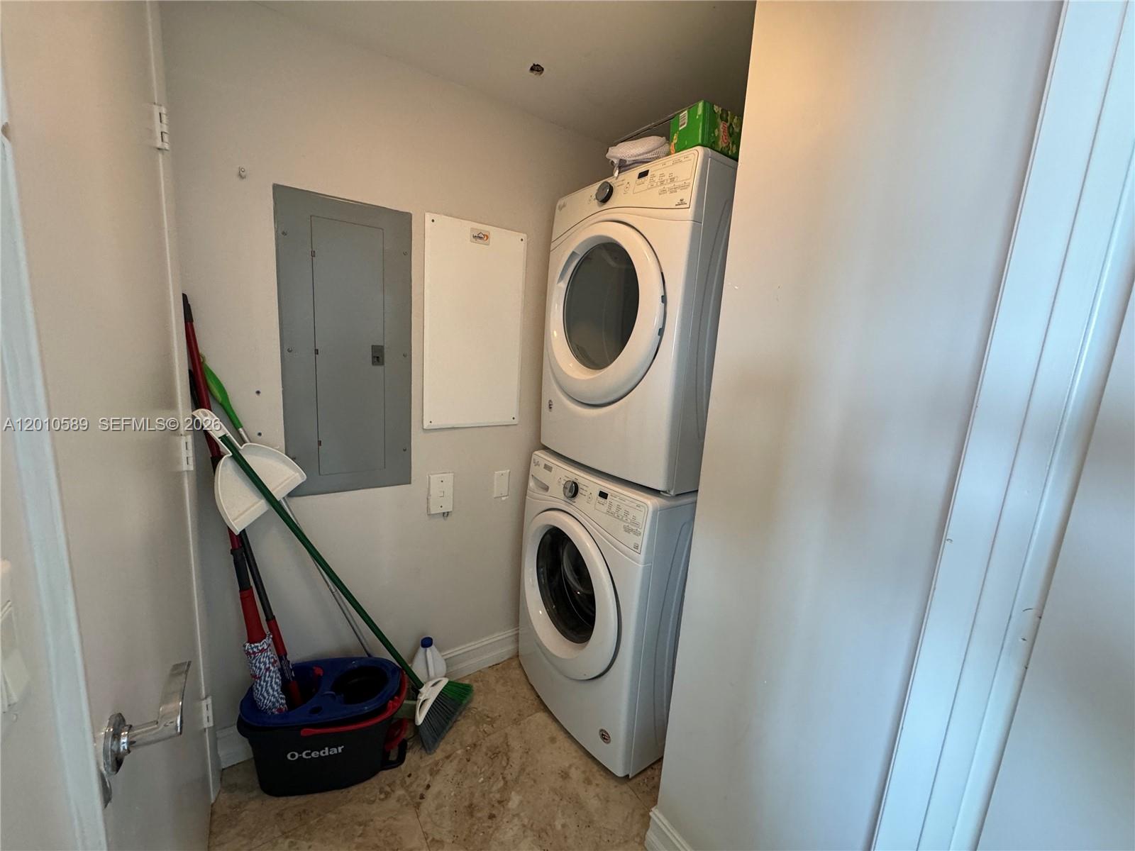 2602 3 / 3 1841 sq. ft. $ 2026-04-30 0 Photo