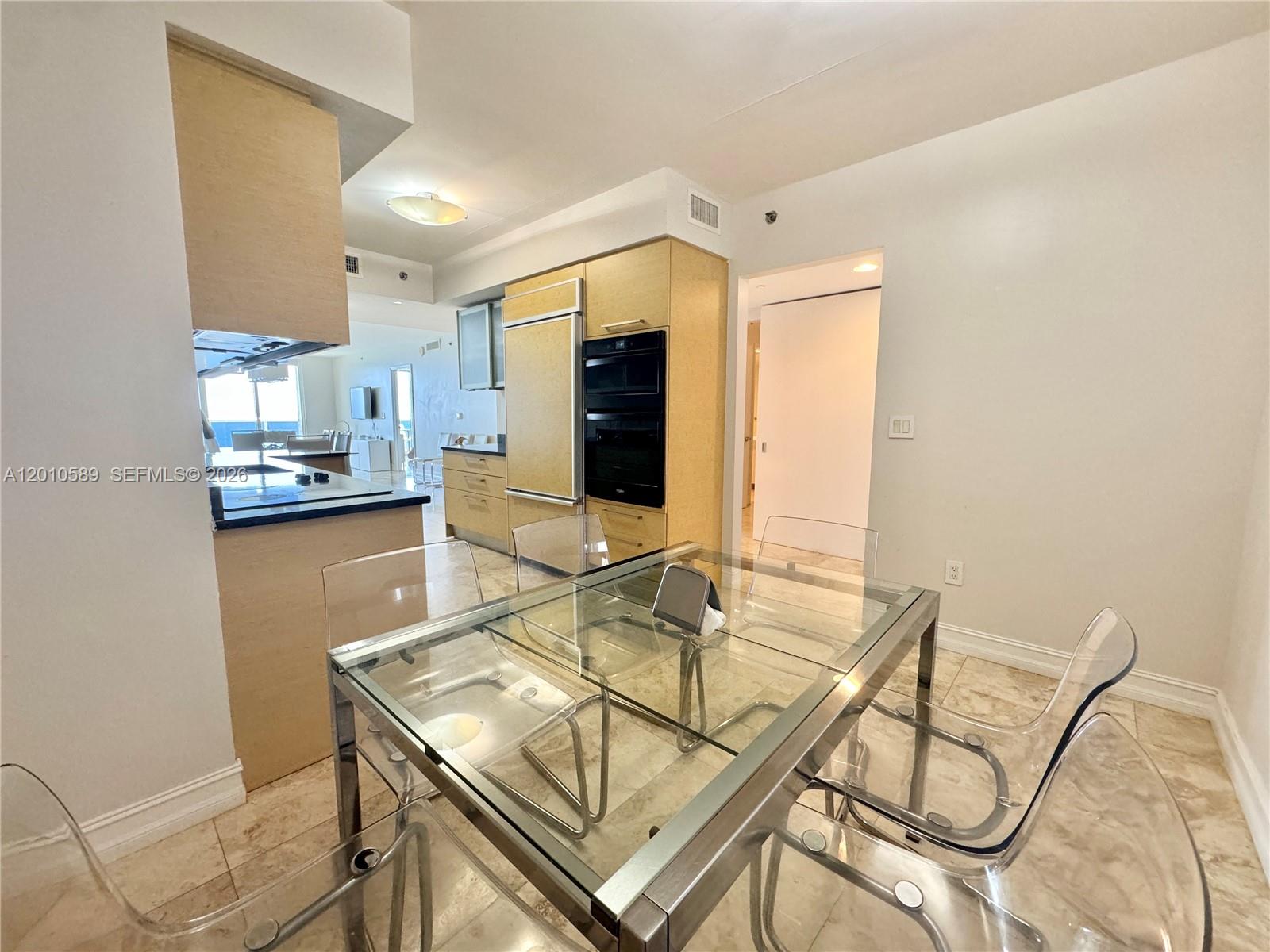 2602 3 / 3 1841 sq. ft. $ 2026-04-30 0 Photo