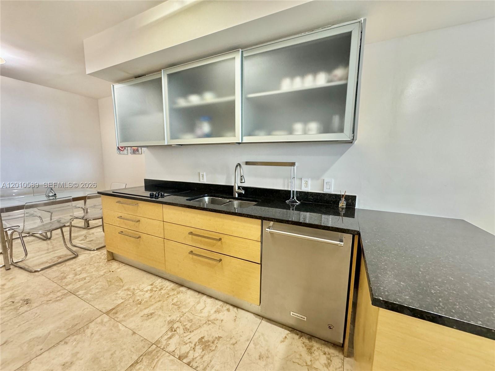 2602 3 / 3 1841 sq. ft. $ 2026-04-30 0 Photo