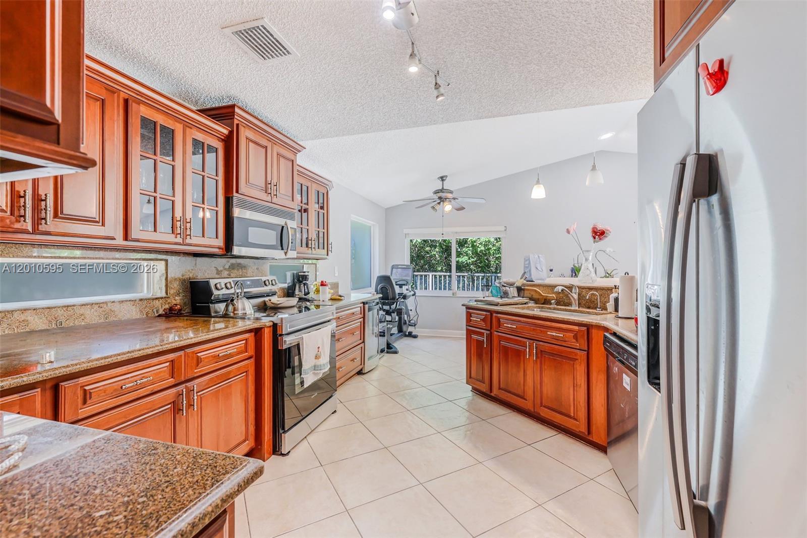 Photo of 1065 Weeping Willow Way  (1065), Hollywood, Florida, 33019 - 