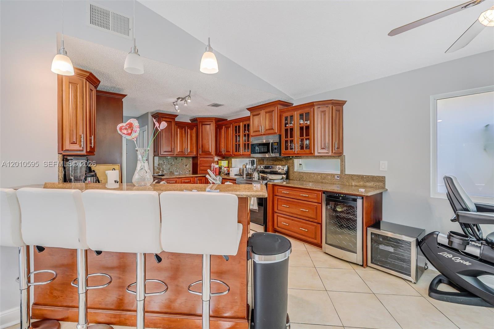 Photo of 1065 Weeping Willow Way  (1065), Hollywood, Florida, 33019 - 