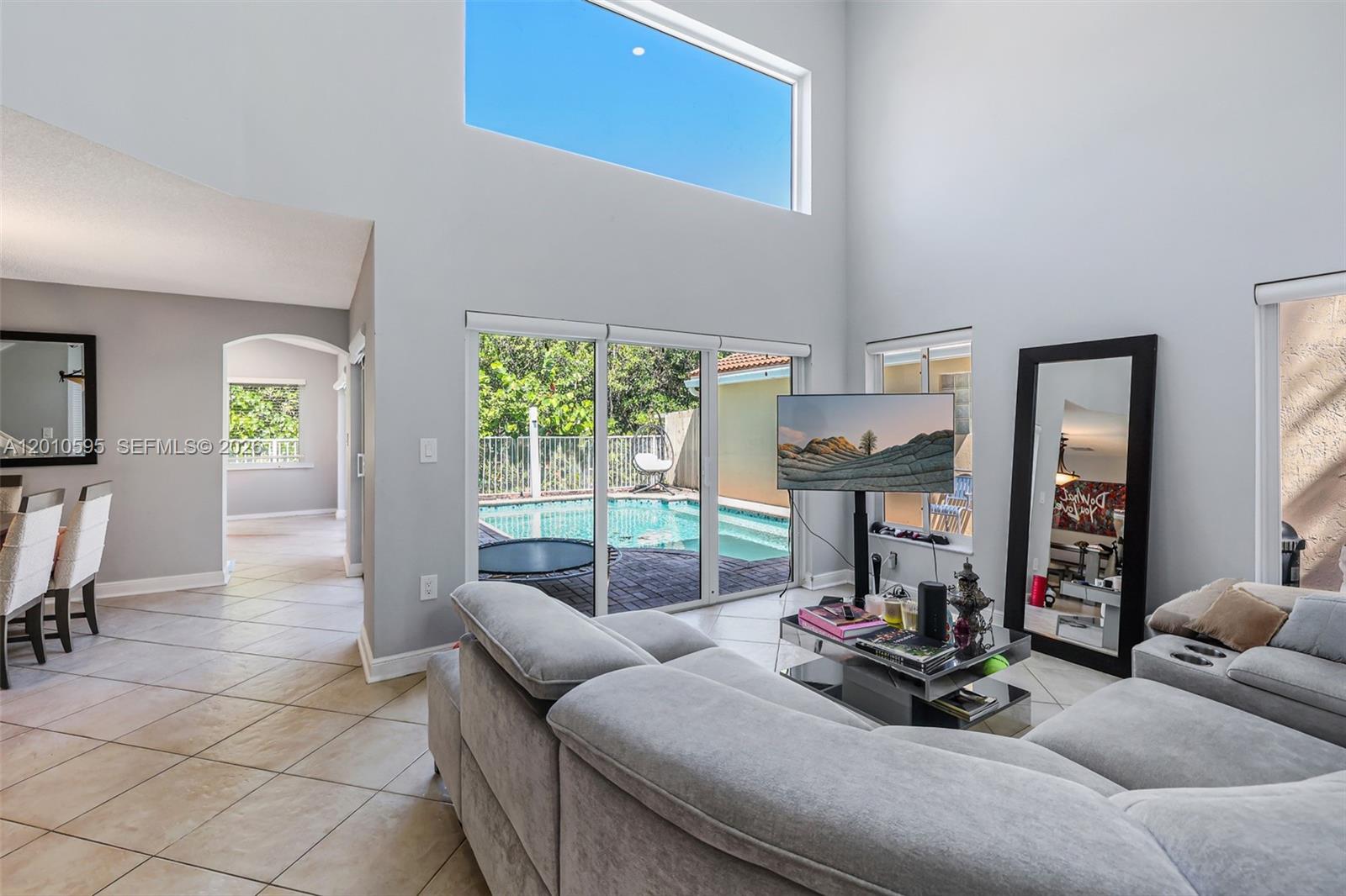 Photo of 1065 Weeping Willow Way  (1065), Hollywood, Florida, 33019 - 