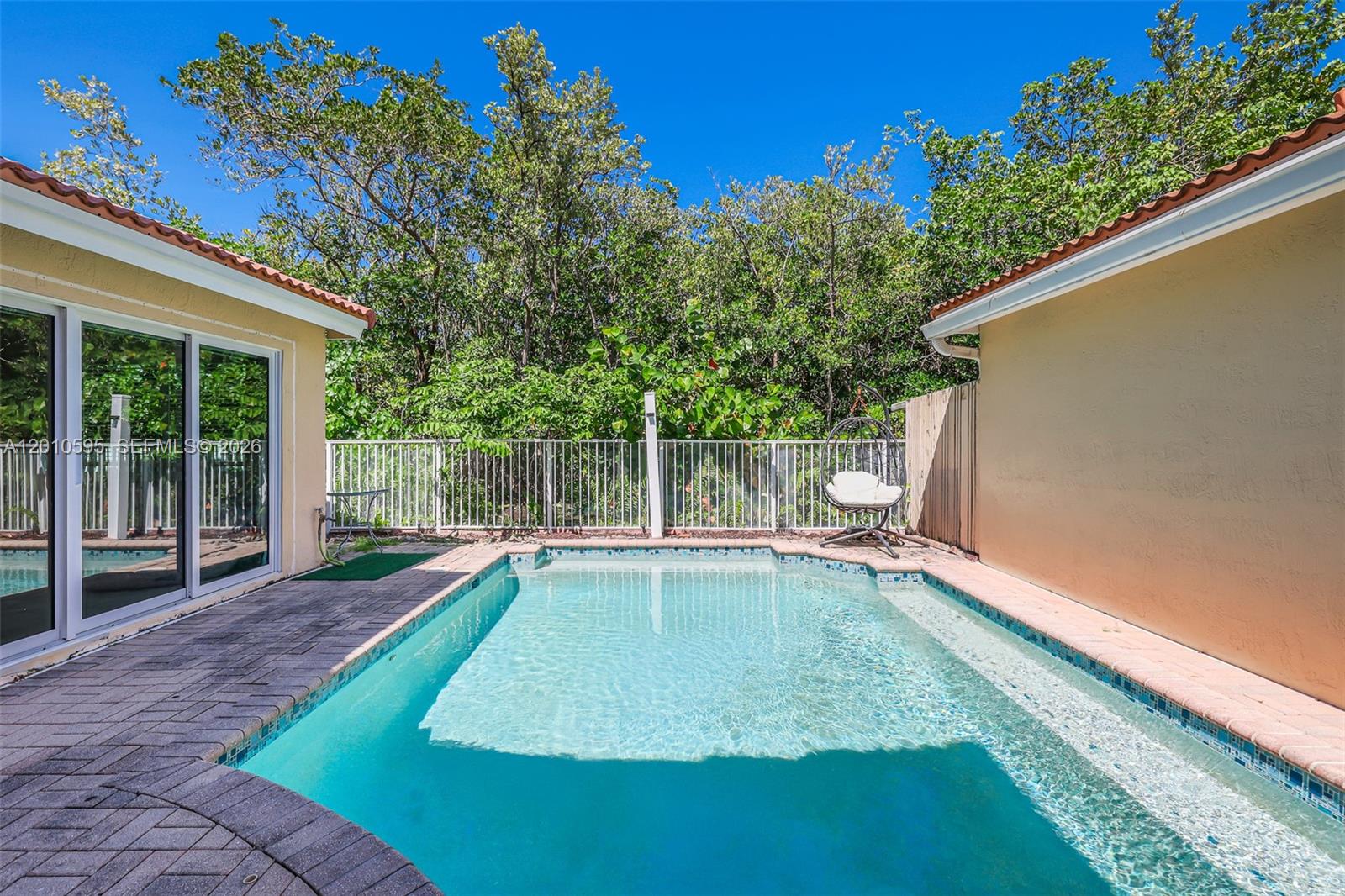 Photo of 1065 Weeping Willow Way  (1065), Hollywood, Florida, 33019 - 