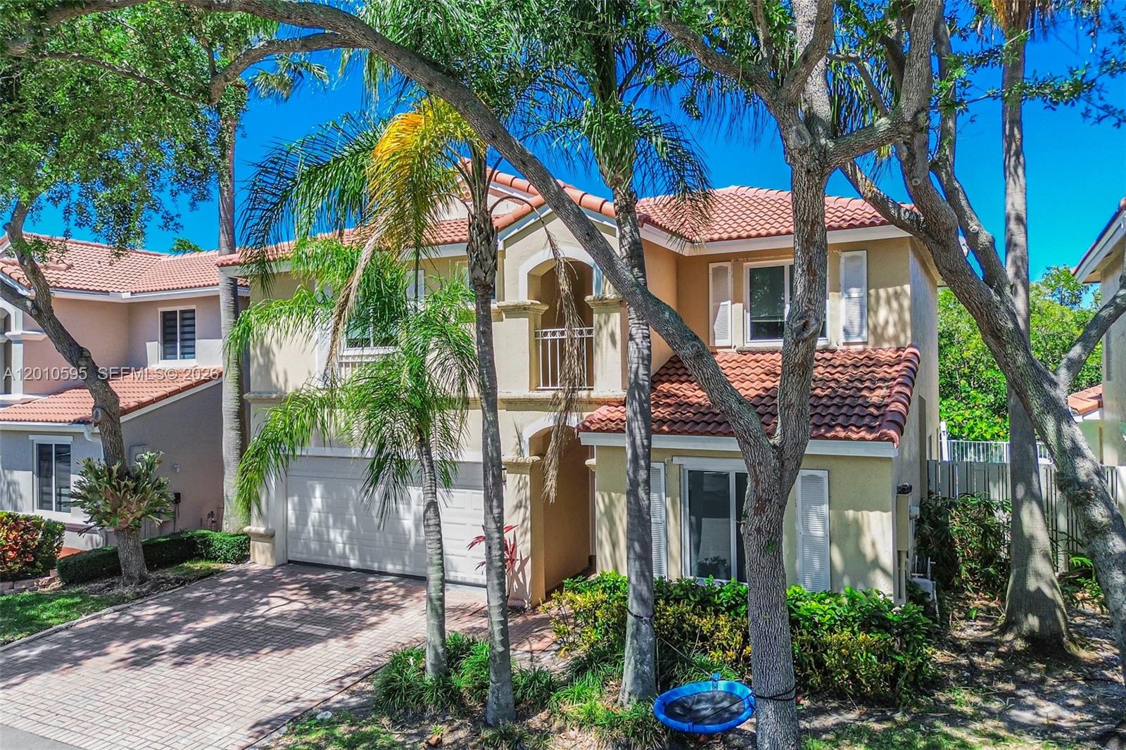 Photo of 1065 Weeping Willow Way  (1065), Hollywood, Florida, 33019 - 