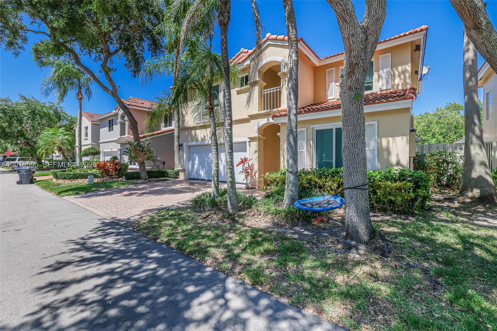 Photo of 1065 Weeping Willow Way  (1065), Hollywood, Florida, 33019 - 