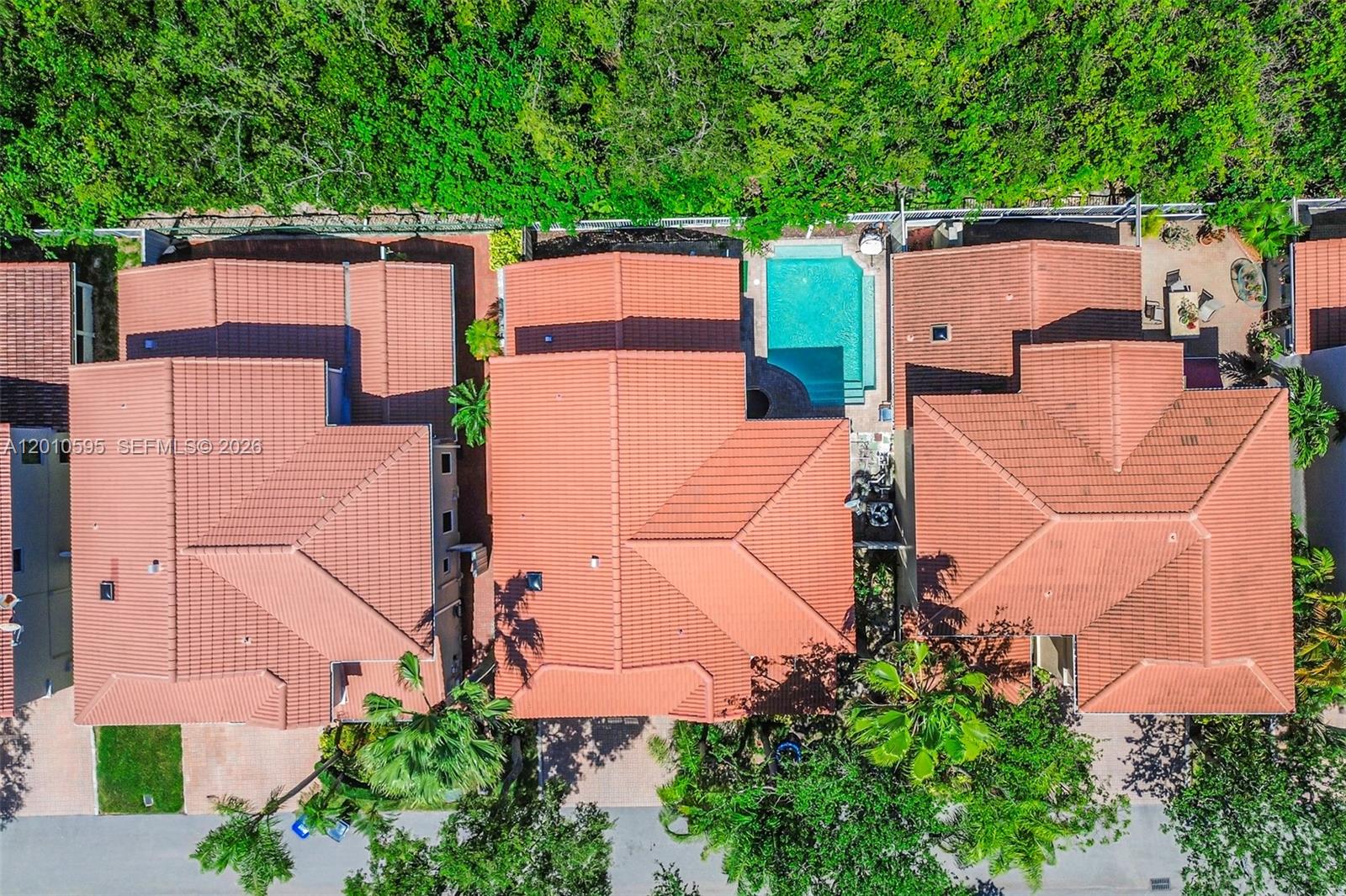 Photo of 1065 Weeping Willow Way  (1065), Hollywood, Florida, 33019 - 