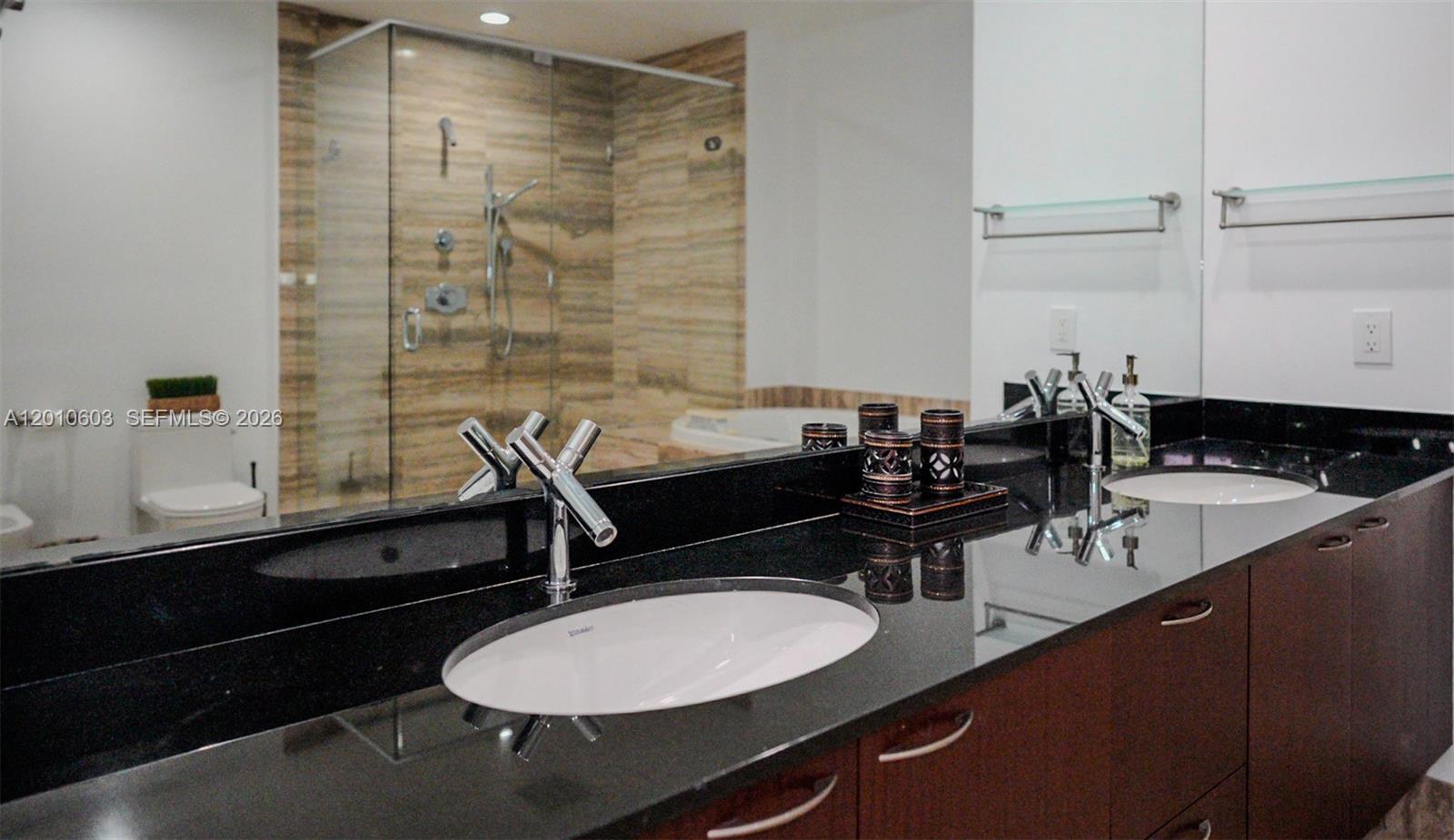 1102 3 / 4 1979 sq. ft. $ 2026-04-30 0 Photo