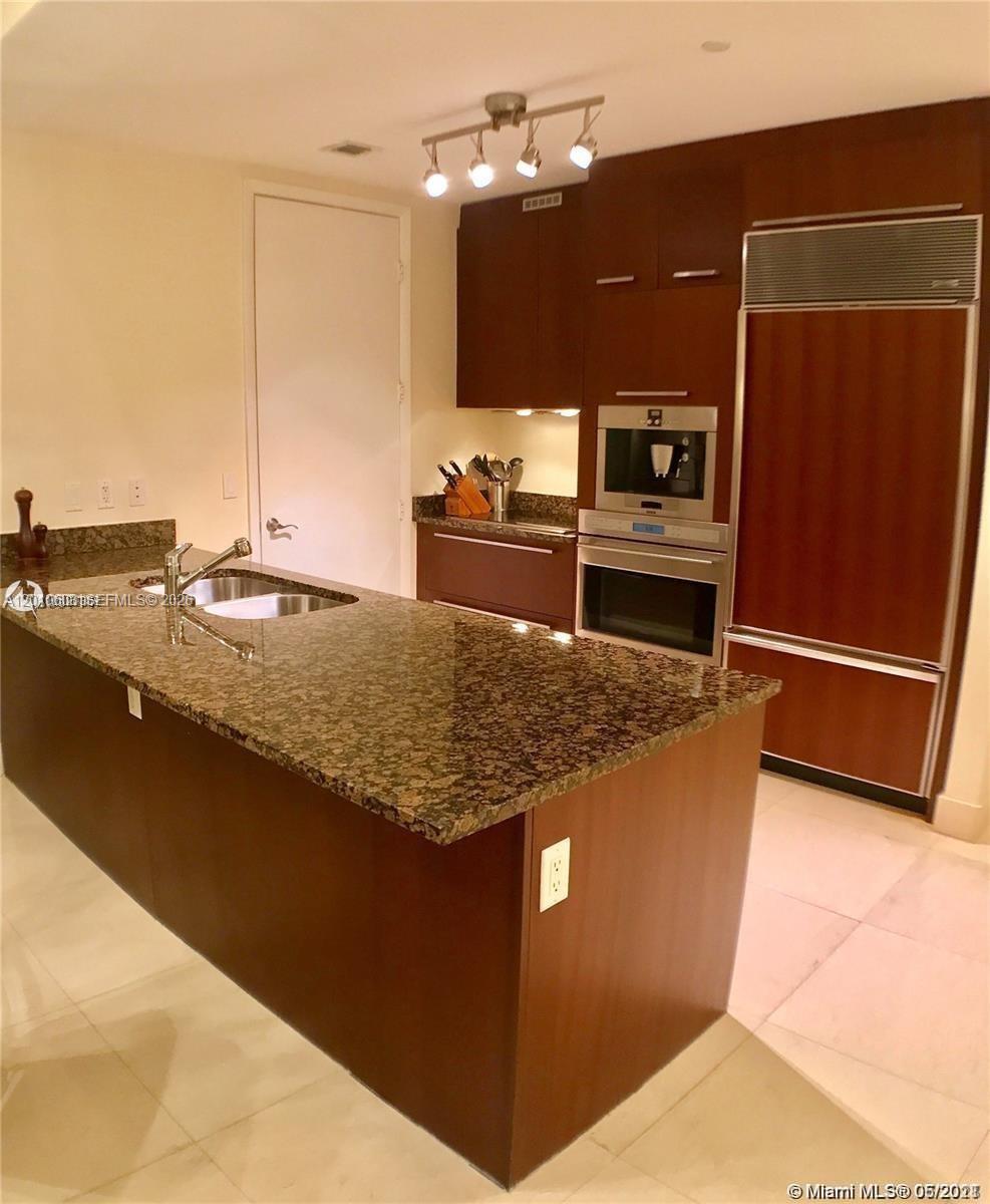 1102 3 / 4 1979 sq. ft. $ 2026-04-30 0 Photo