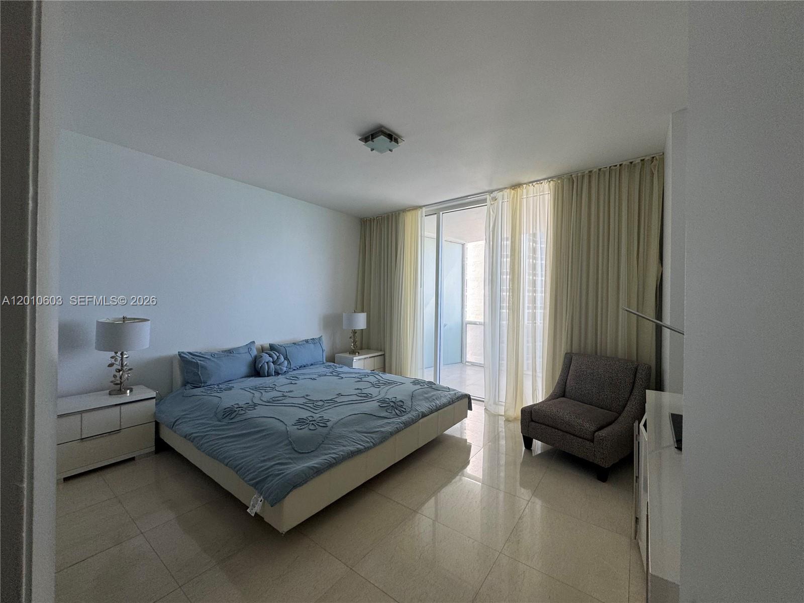 1102 3 / 4 1979 sq. ft. $ 2026-04-30 0 Photo