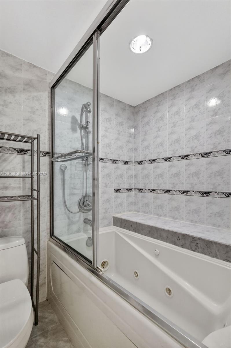 Photo of 1849 Ocean Dr  #1402, Hallandale Beach, Florida, 33009 - 