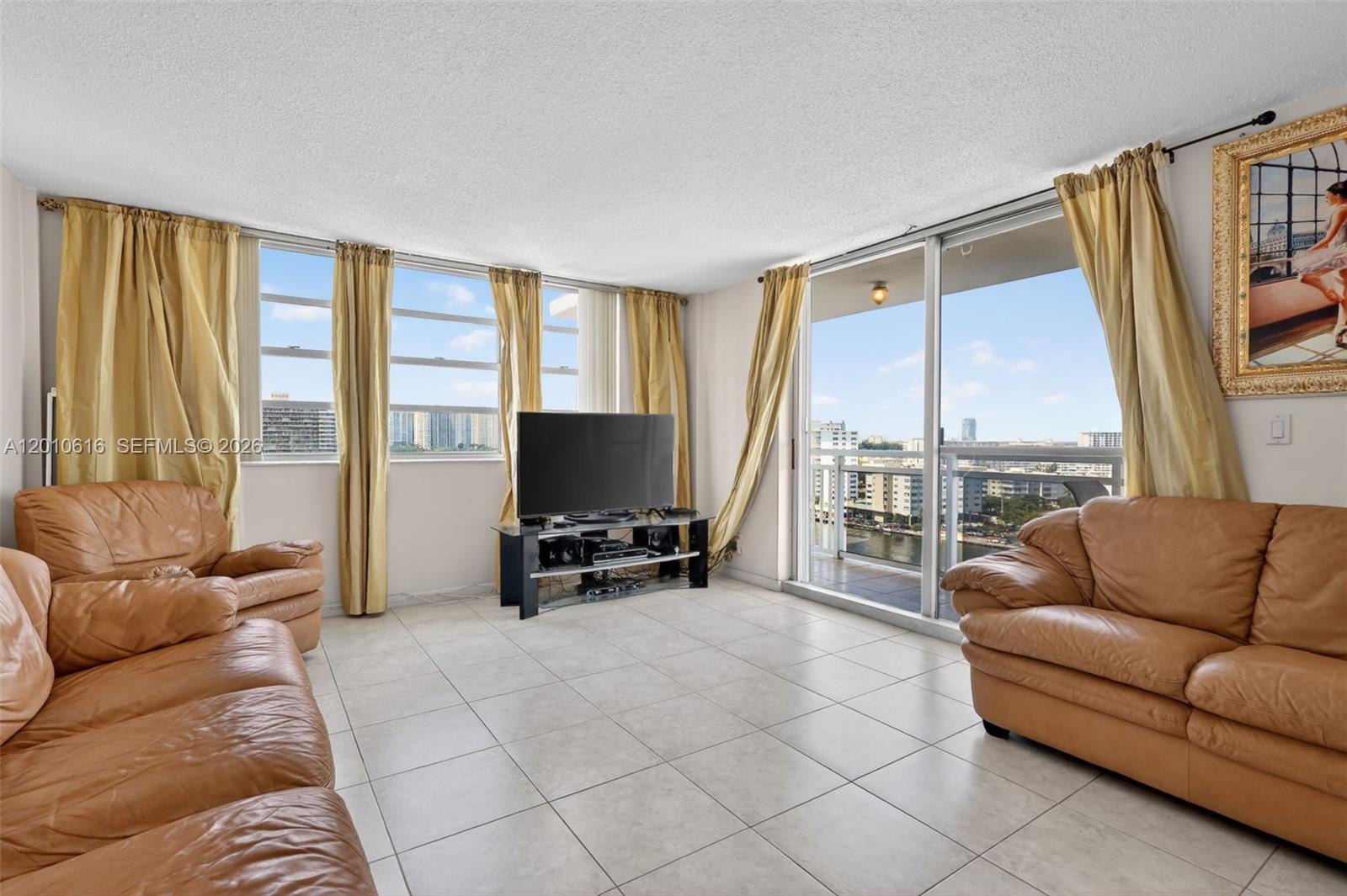 Photo of 1849 Ocean Dr  #1402, Hallandale Beach, Florida, 33009 - 