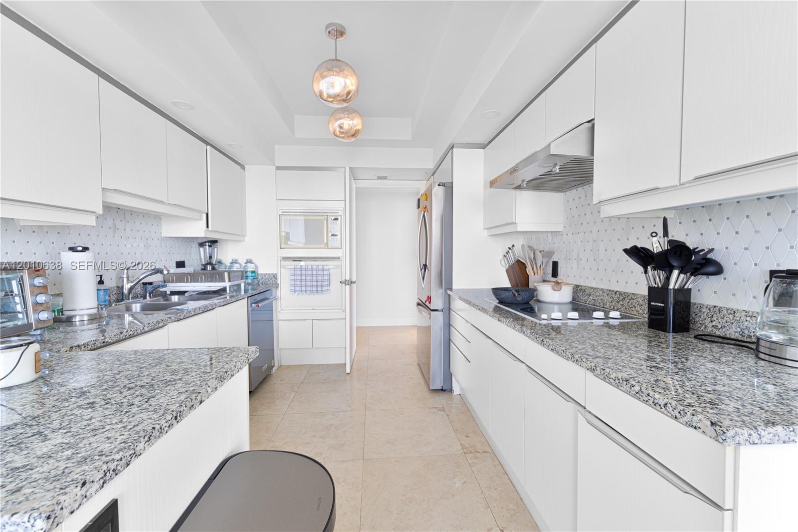 1402 3 / 4 2770 sq. ft. $ 2026-04-30 0 Photo
