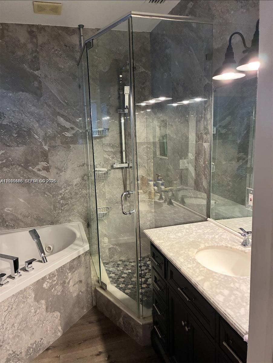   /  2812 sq. ft. $ 2026-04-30 0 Photo
