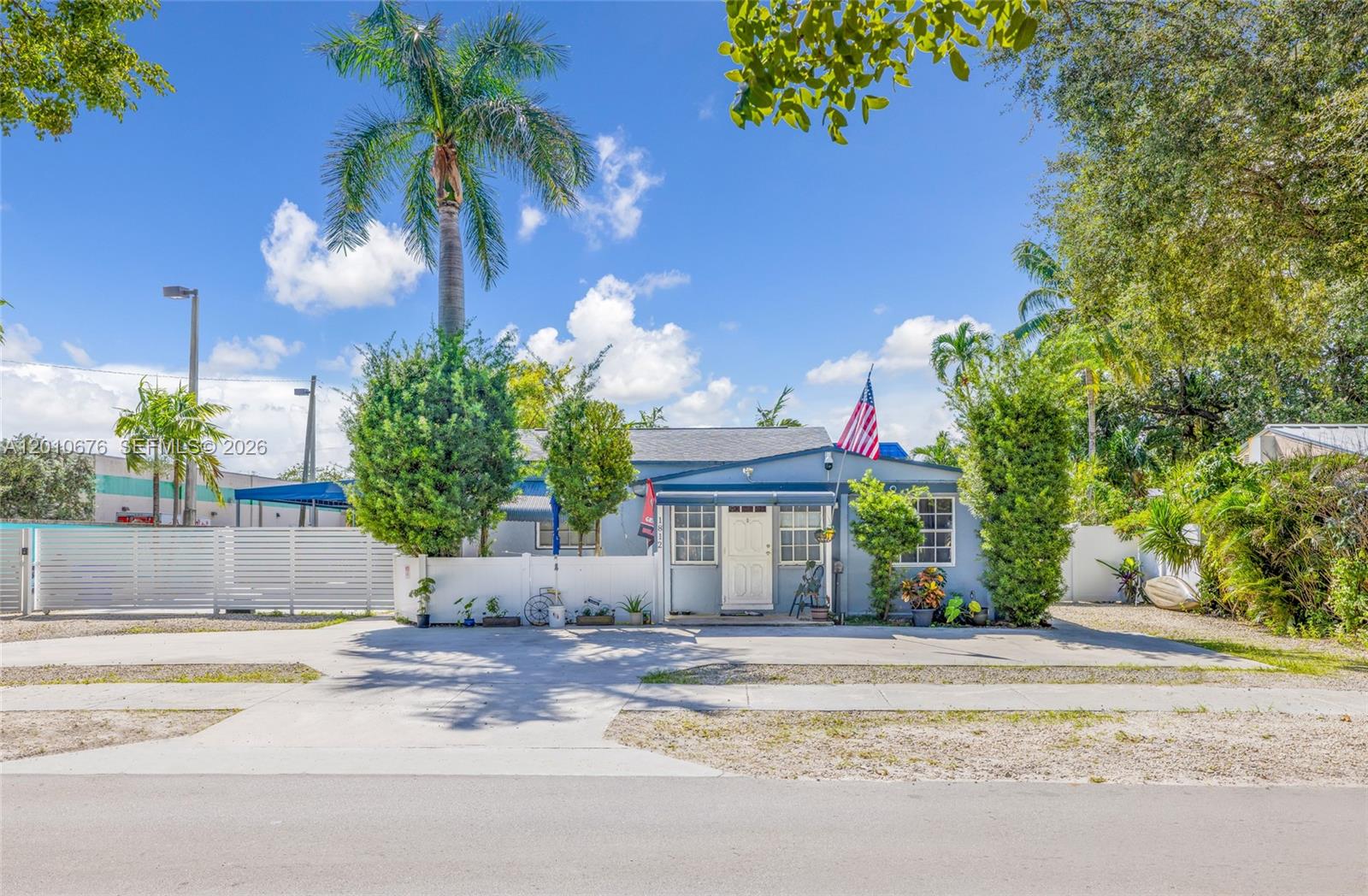  /  2812 sq. ft. $ 2026-04-30 0 Photo