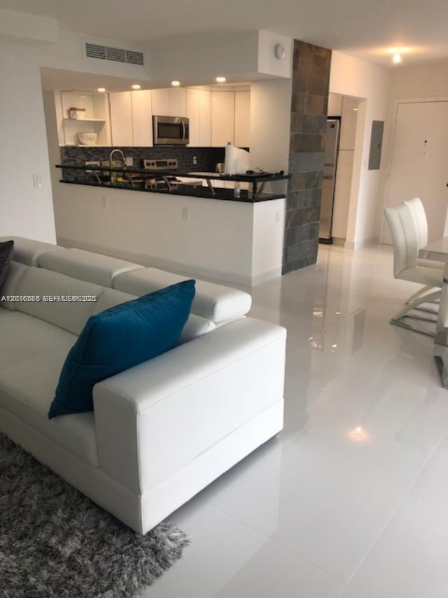 Photo of 2030 Ocean Dr  #1706, Hallandale Beach, Florida, 33009 - 