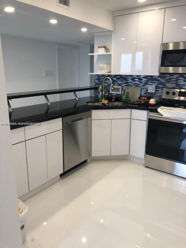 Photo of 2030 Ocean Dr  #1706, Hallandale Beach, Florida, 33009 - 