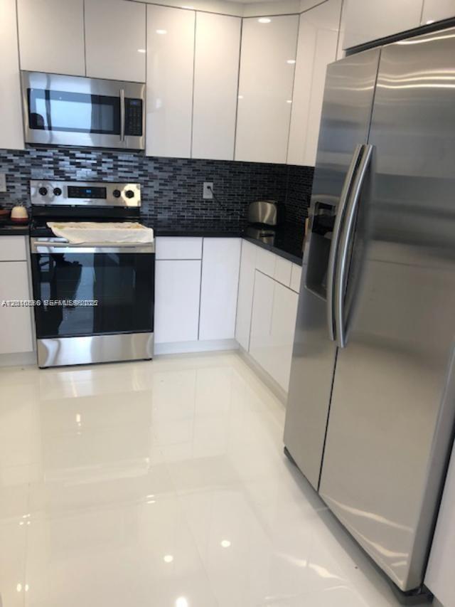 Photo of 2030 Ocean Dr  #1706, Hallandale Beach, Florida, 33009 - 