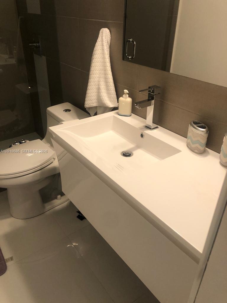 Photo of 2030 Ocean Dr  #1706, Hallandale Beach, Florida, 33009 - 