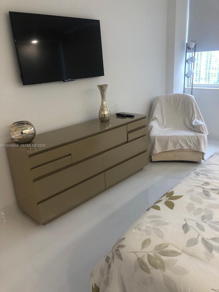 Photo of 2030 Ocean Dr  #1706, Hallandale Beach, Florida, 33009 - 