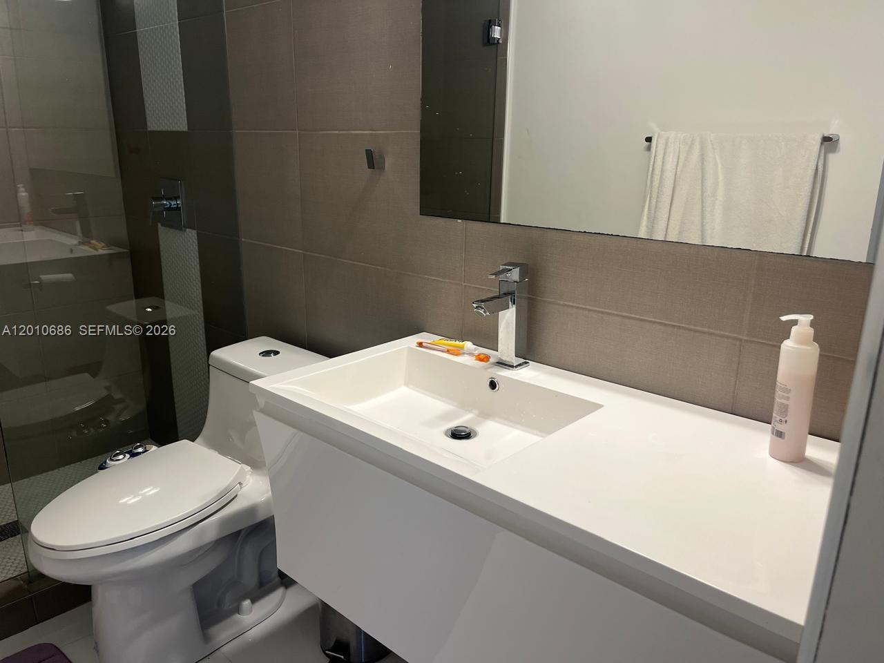 Photo of 2030 Ocean Dr #1706, Hallandale Beach, Florida, 33009 -