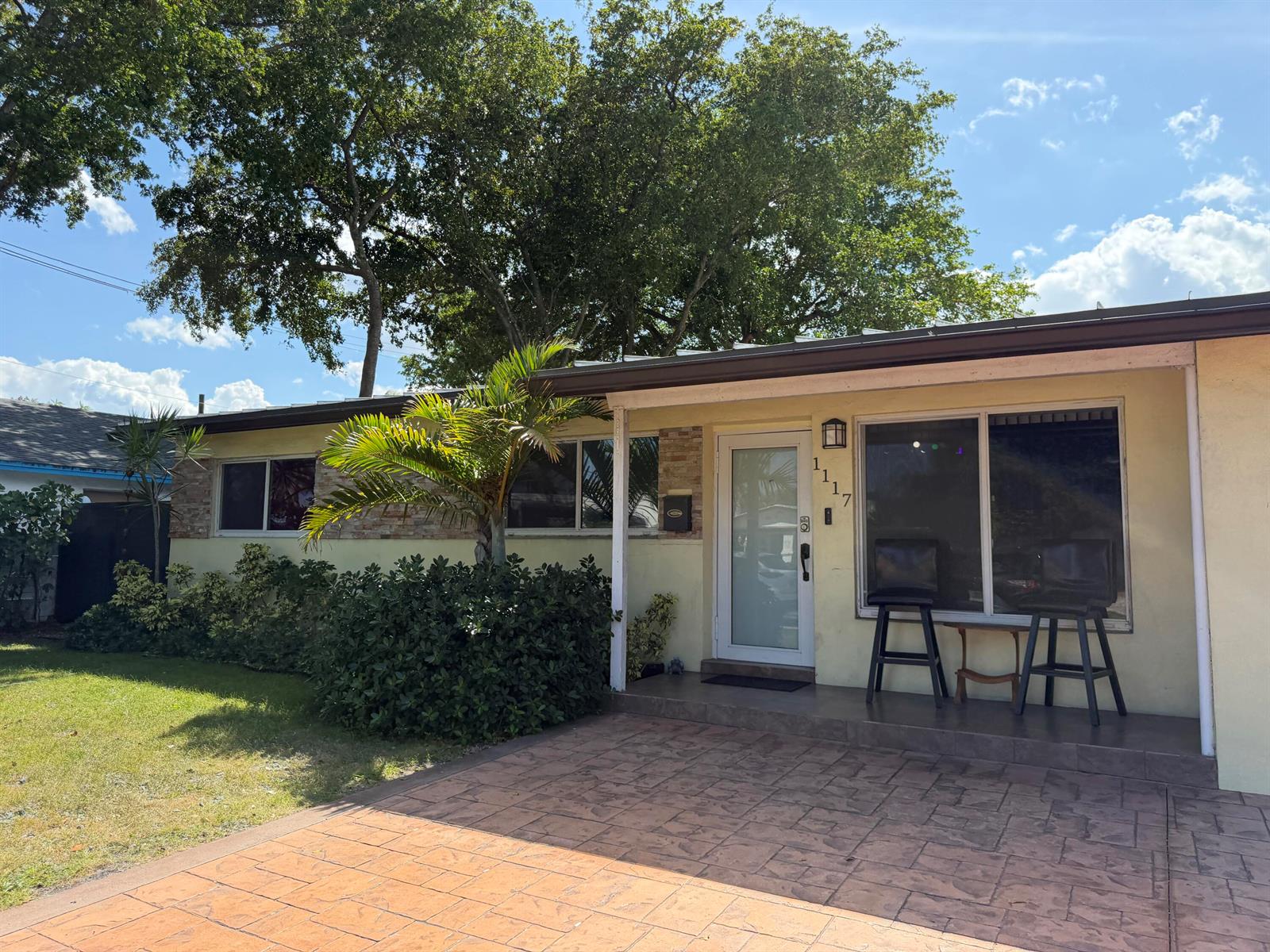 Ver detalles 1117 6 / 4 1532 sq. ft. $ 2026-06-30 0 foto