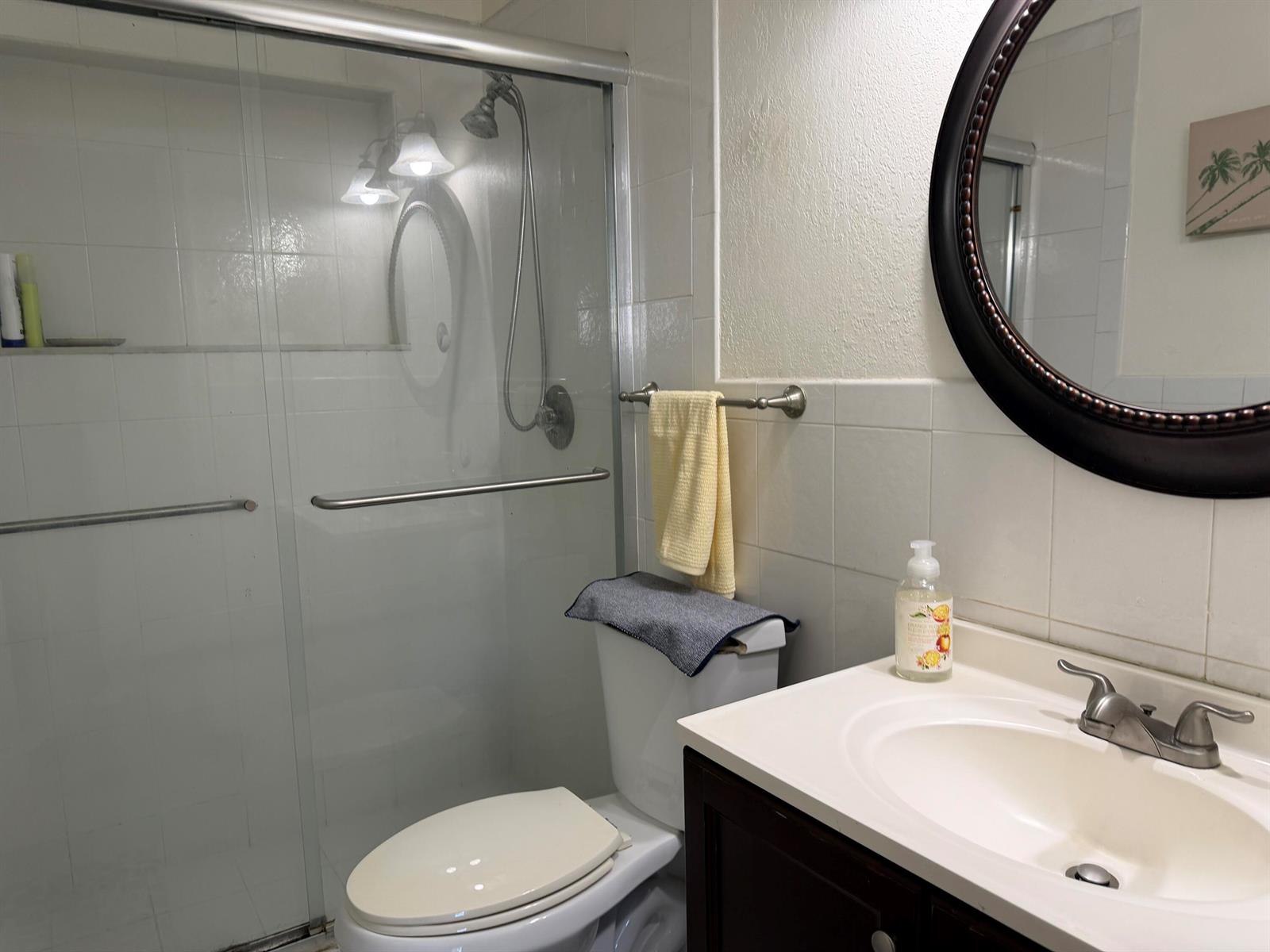 Ver detalles 1117 6 / 4 1532 sq. ft. $ 2026-06-30 0 foto