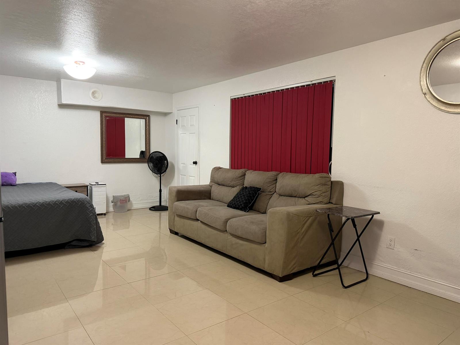 Ver detalles 1117 6 / 4 1532 sq. ft. $ 2026-06-30 0 foto