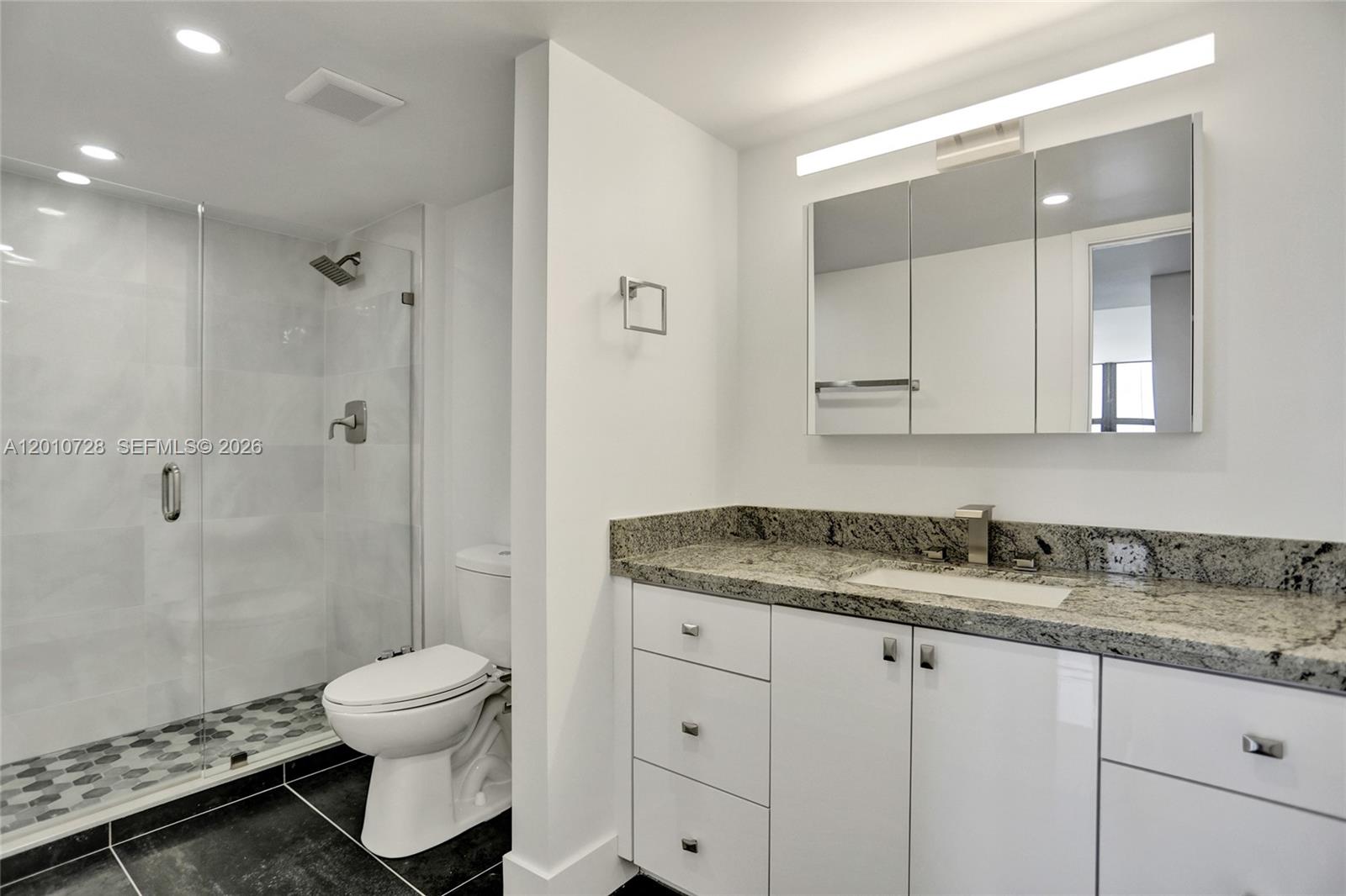 Photo of 2301 Ocean Dr  #2404, Hollywood, Florida, 33019 - 