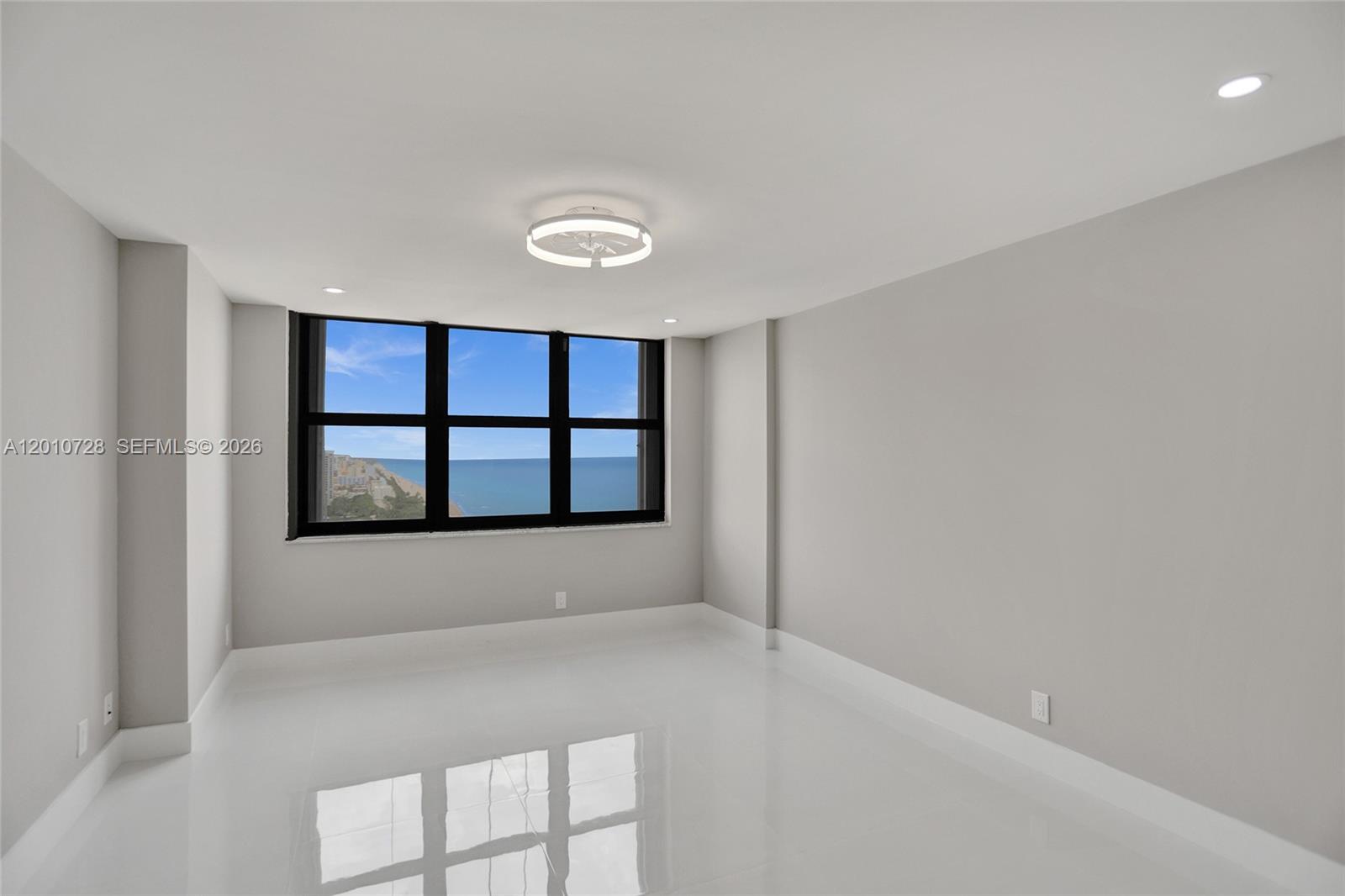 Photo of 2301 Ocean Dr  #2404, Hollywood, Florida, 33019 - 