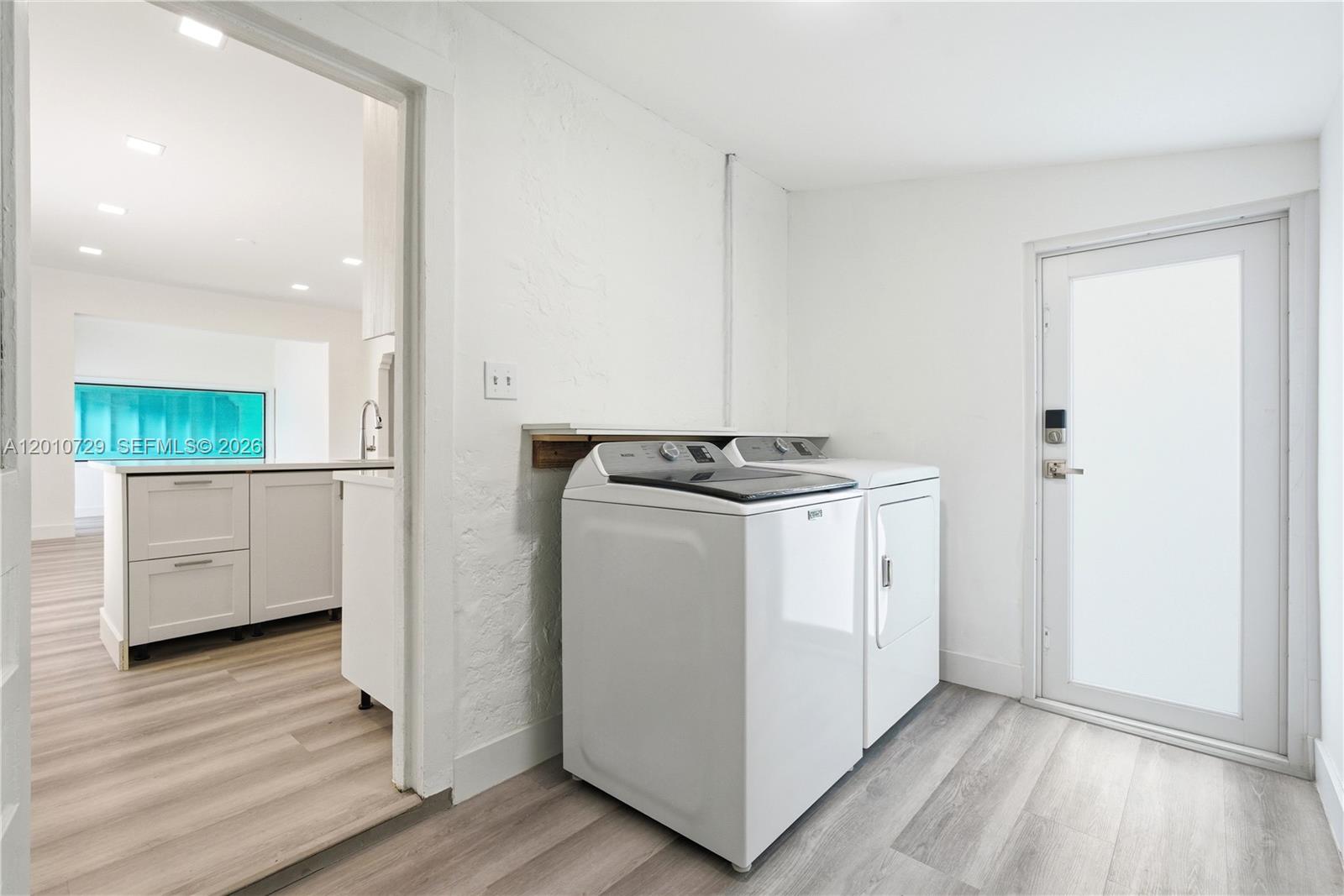   /  3289 sq. ft. $ 2026-04-30 0 Photo