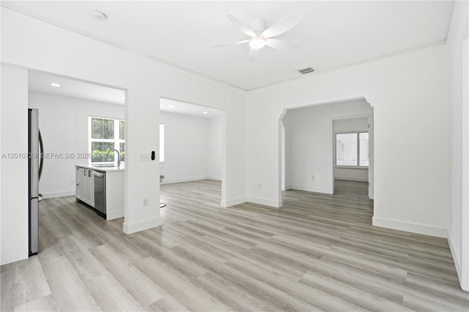   /  3289 sq. ft. $ 2026-04-30 0 Photo