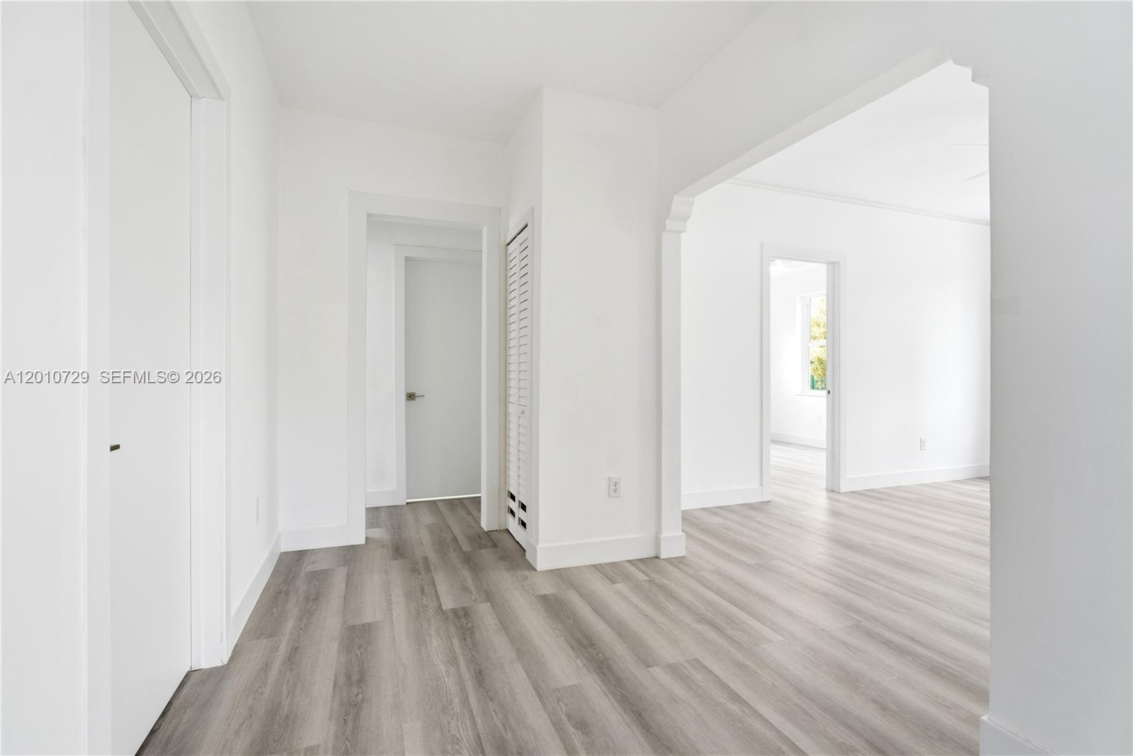   /  3289 sq. ft. $ 2026-04-30 0 Photo