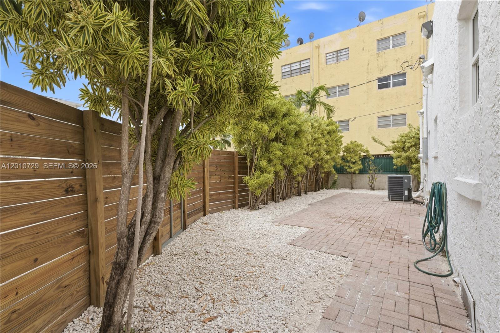   /  3289 sq. ft. $ 2026-04-30 0 Photo