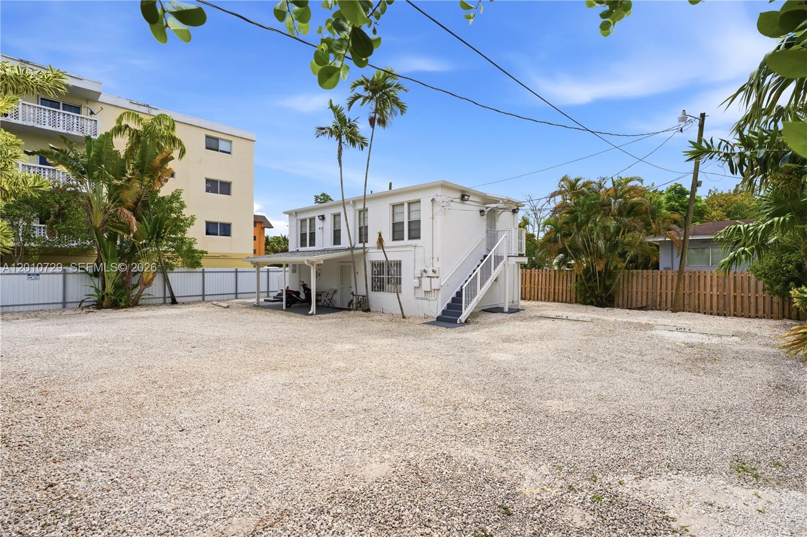   /  3289 sq. ft. $ 2026-04-30 0 Photo