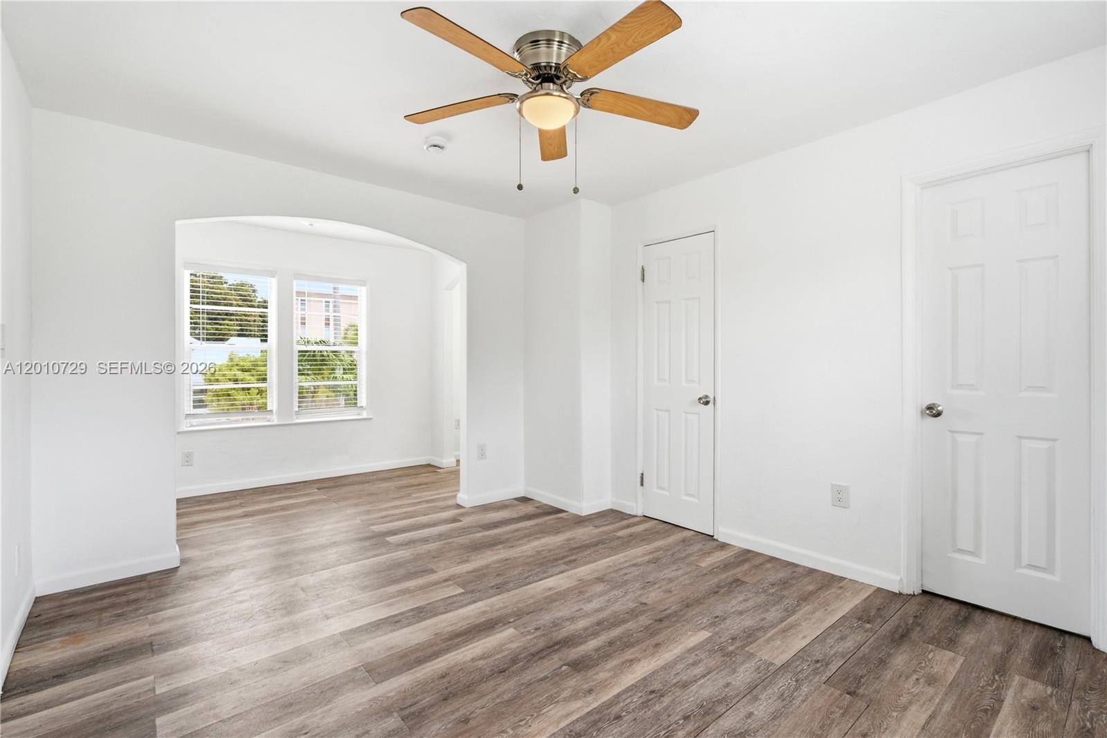   /  3289 sq. ft. $ 2026-04-30 0 Photo