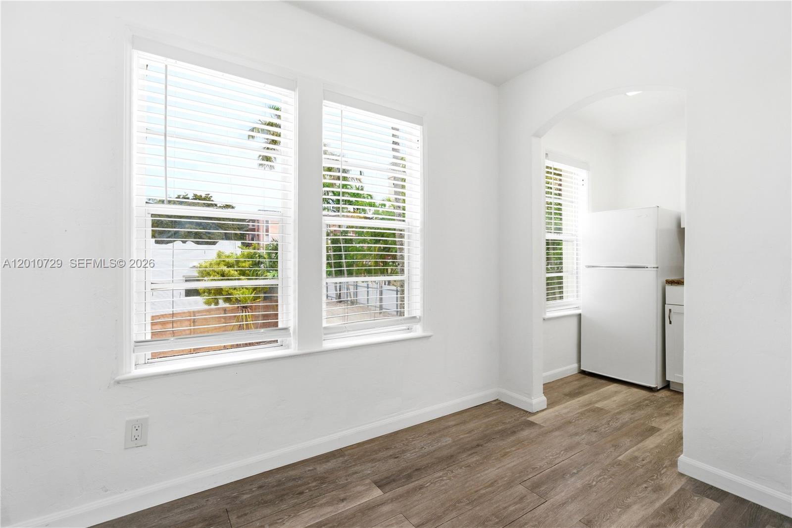   /  3289 sq. ft. $ 2026-04-30 0 Photo