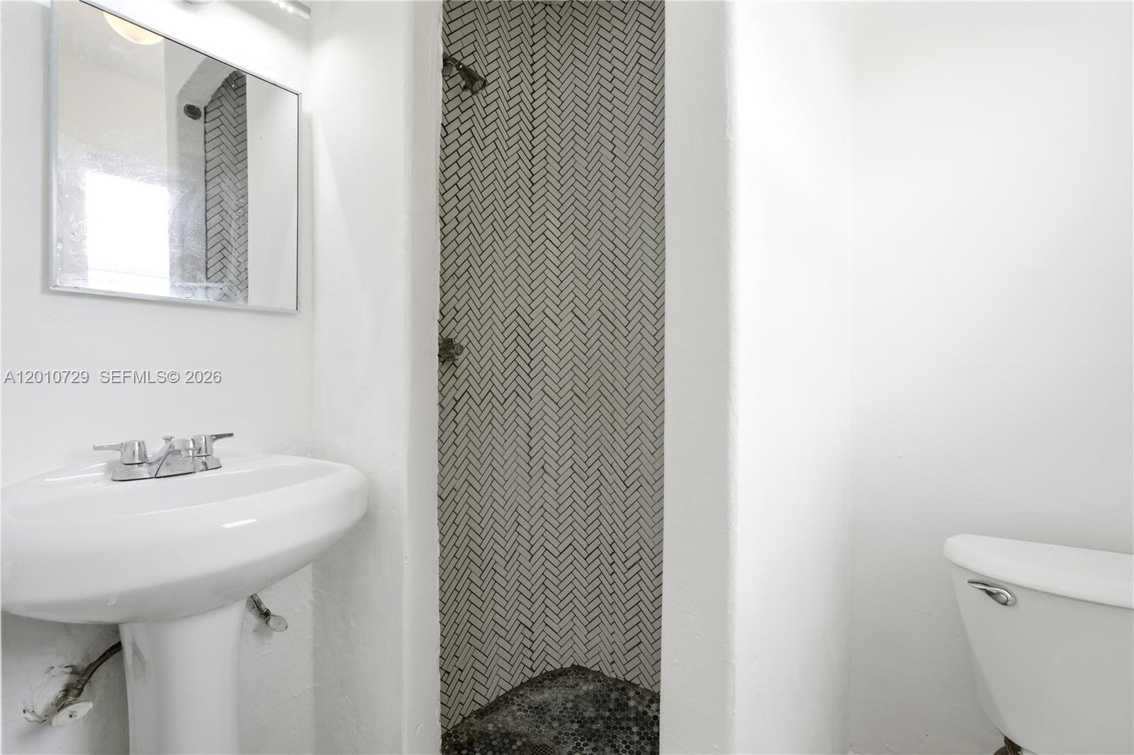   /  3289 sq. ft. $ 2026-04-30 0 Photo