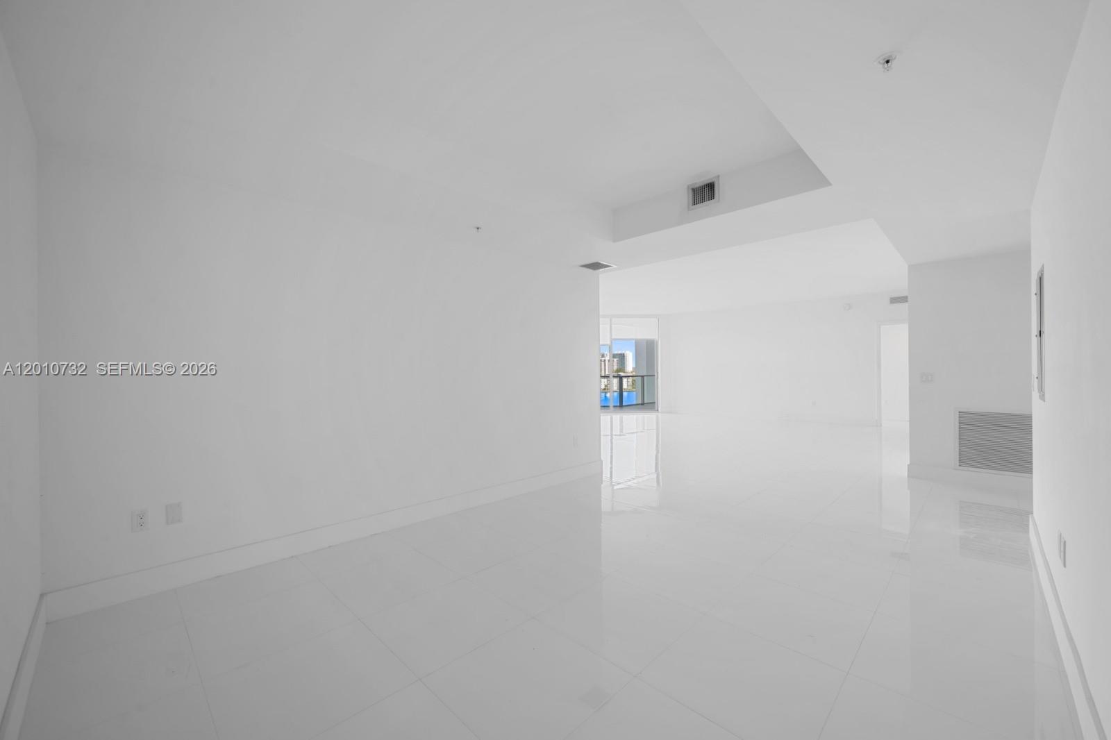 Photo of 17301 Biscayne Blvd  #808, North Miami Beach, Florida, 33160 - 