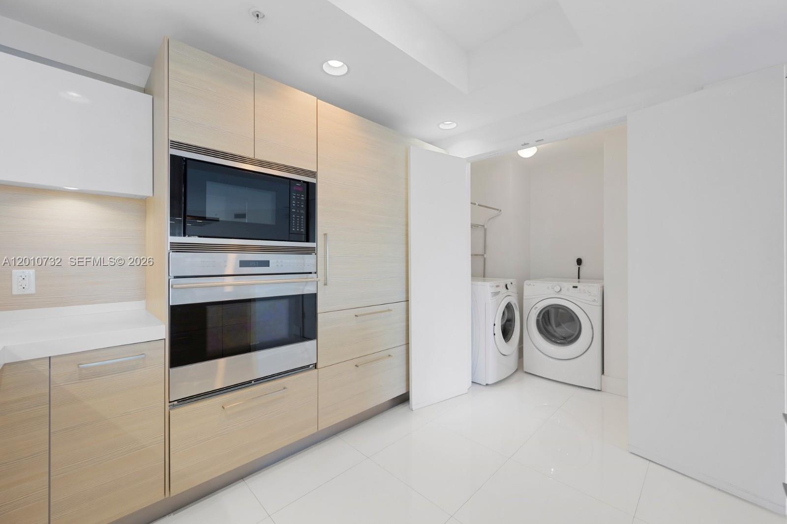Photo of 17301 Biscayne Blvd  #808, North Miami Beach, Florida, 33160 - 