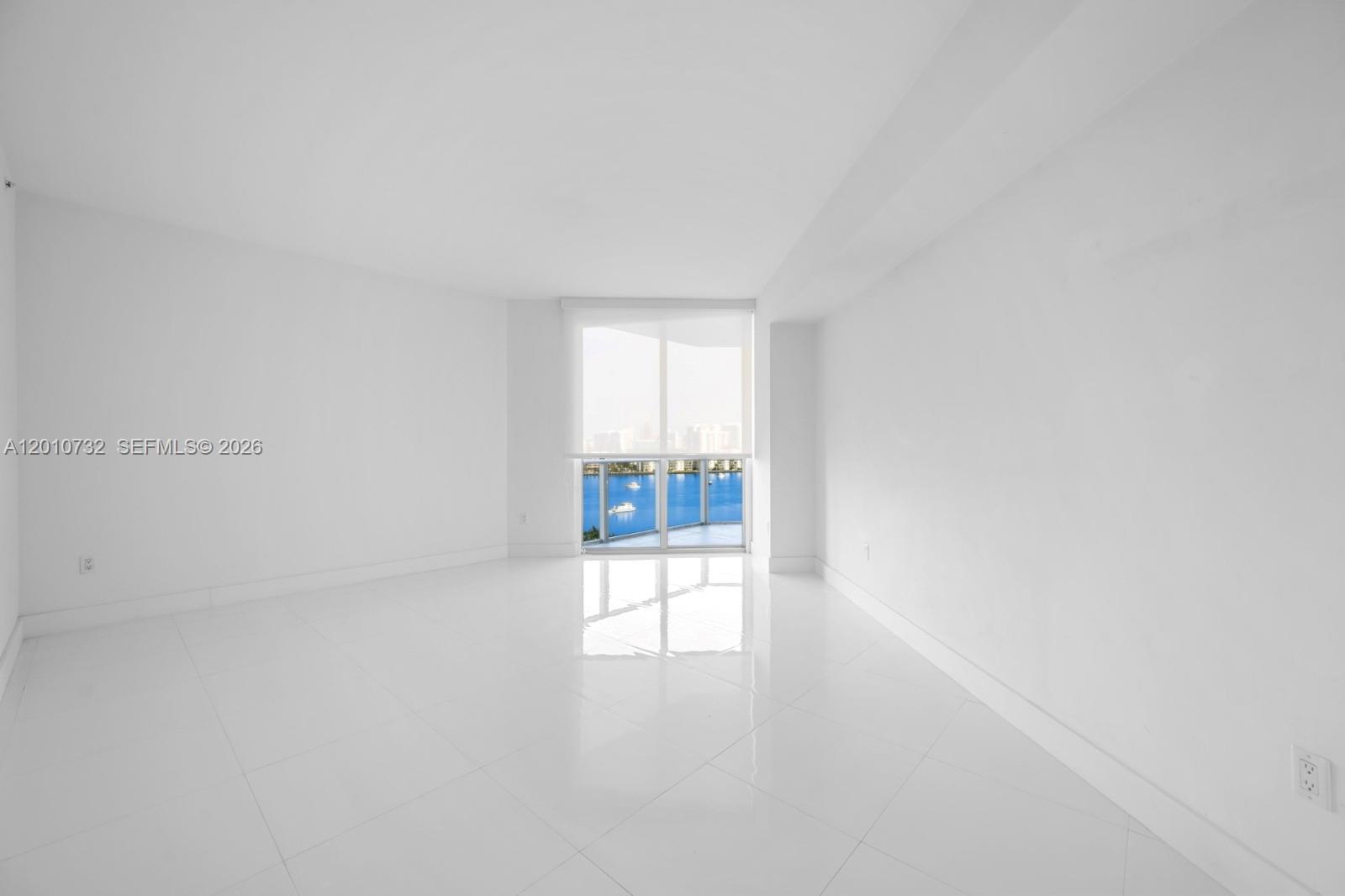 Photo of 17301 Biscayne Blvd  #808, North Miami Beach, Florida, 33160 - 