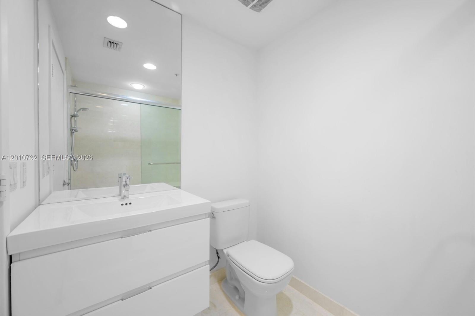 Photo of 17301 Biscayne Blvd  #808, North Miami Beach, Florida, 33160 - 