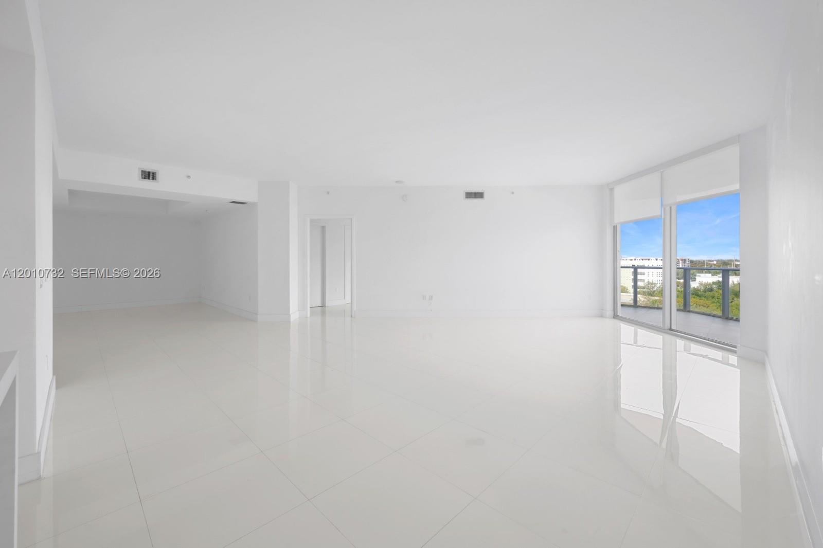 Photo of 17301 Biscayne Blvd  #808, North Miami Beach, Florida, 33160 - 