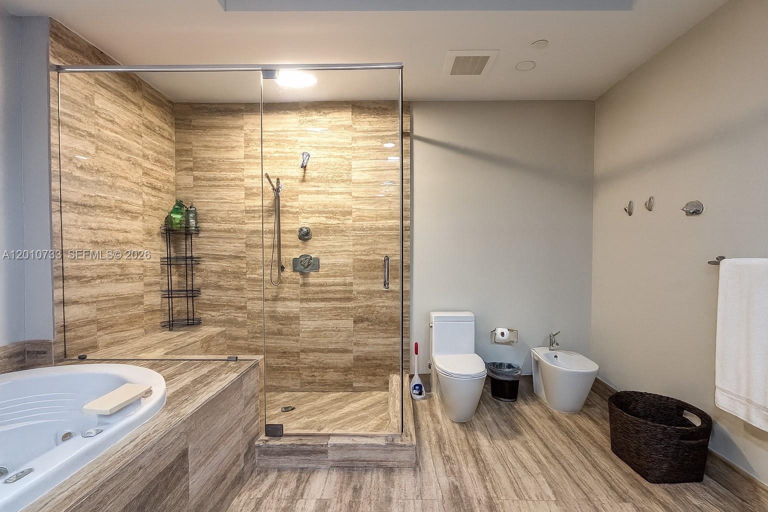 1203 2 / 3 1962 sq. ft. $ 2026-04-30 0 Photo