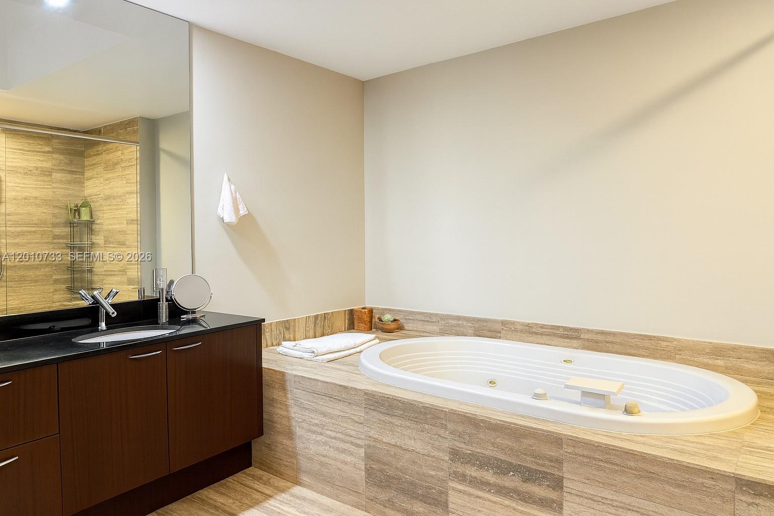 1203 2 / 3 1962 sq. ft. $ 2026-04-30 0 Photo