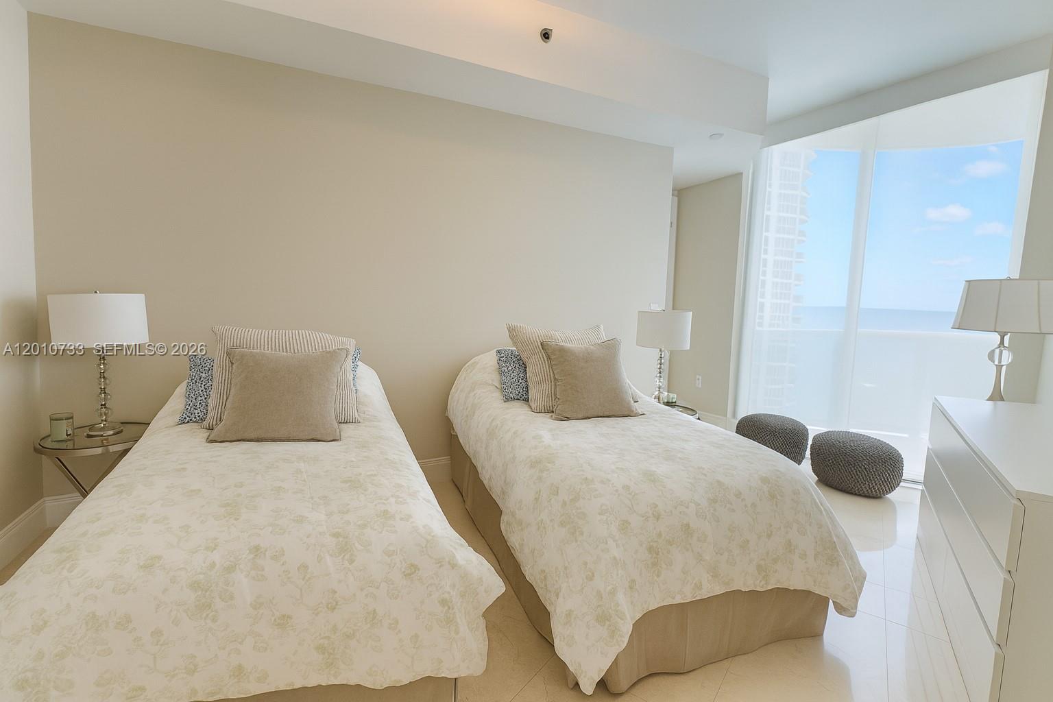 1203 2 / 3 1962 sq. ft. $ 2026-04-30 0 Photo