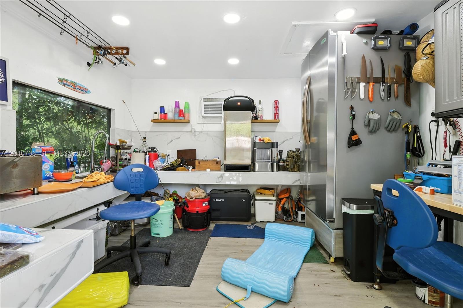  /  2394 sq. ft. $ 2026-04-30 0 foto