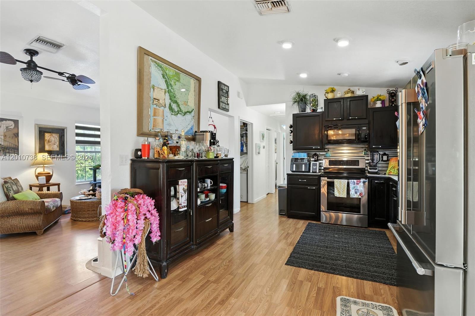   /  2394 sq. ft. $ 2026-04-30 0 foto